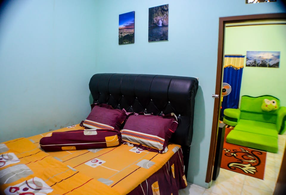 Homestay Sembiring Puncak Villa in Cisarua