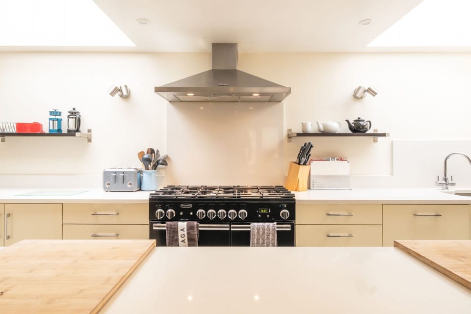 The Barn Kitchen - StayCotswold