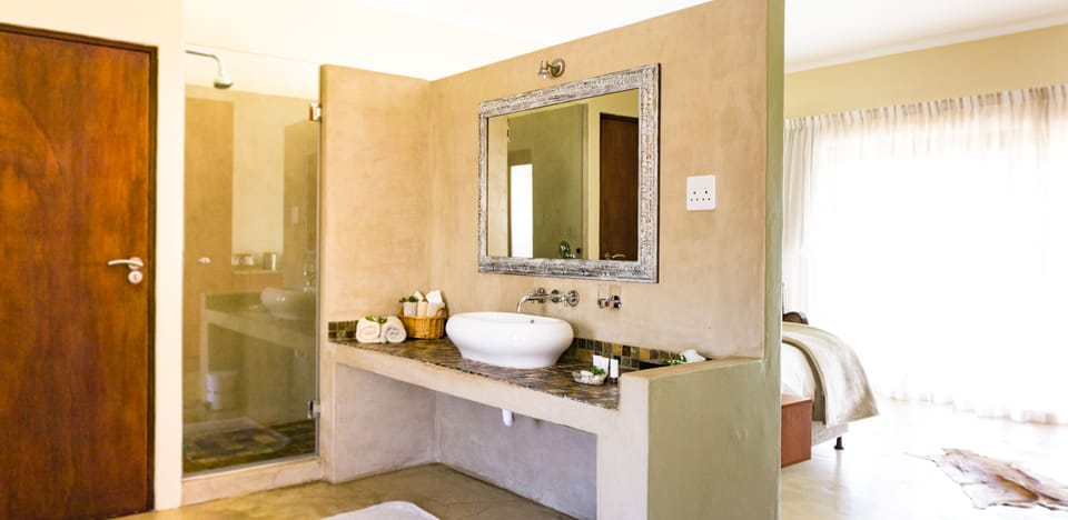 Comfort Room, 1 Bedroom, Mountain View | Bathroom sink