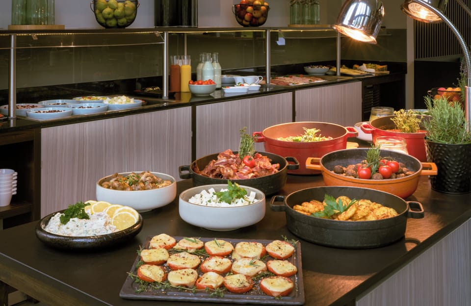 Daily buffet breakfast for a fee