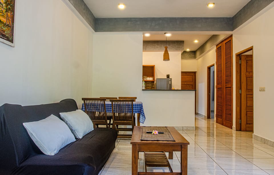 Deluxe Apartment, 2 Bedrooms, Kitchen, Pool View | Living area | TV
