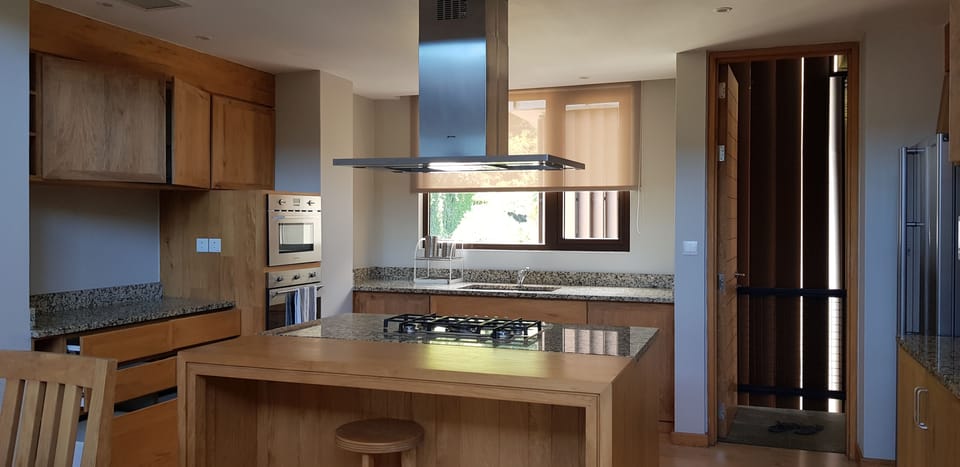Comfort Apartment | Private kitchen | Full-size fridge, microwave, oven, stovetop