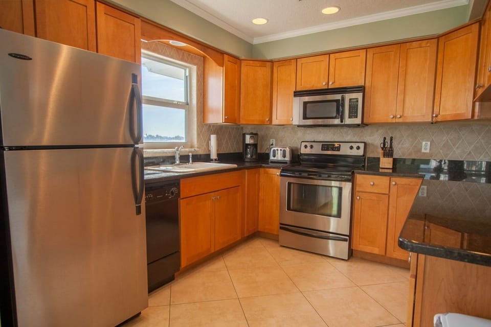 Full Stocked Kitchen