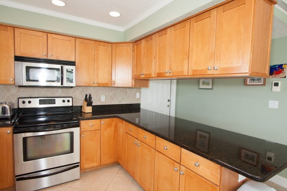 Lots of Countertops 