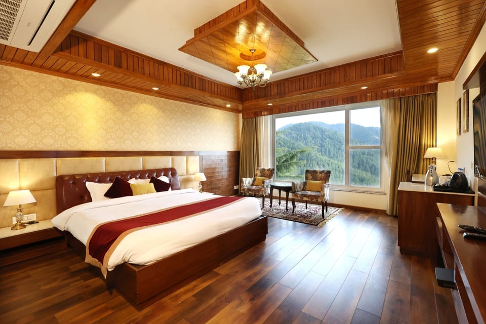 Premium bedding, memory foam beds, in-room safe, desk