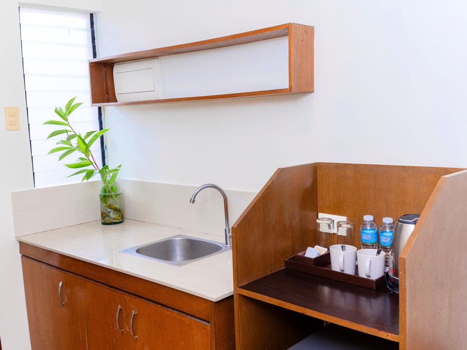 Executive Suite | Private kitchen
