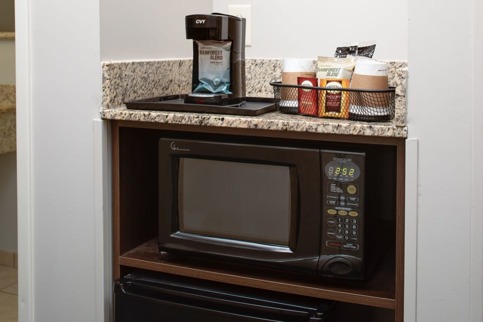 In-room safe, desk, laptop workspace, iron/ironing board