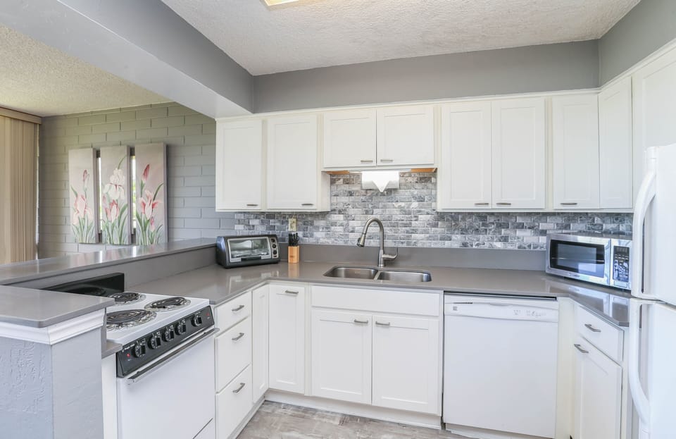 Kitchen - Kitchen