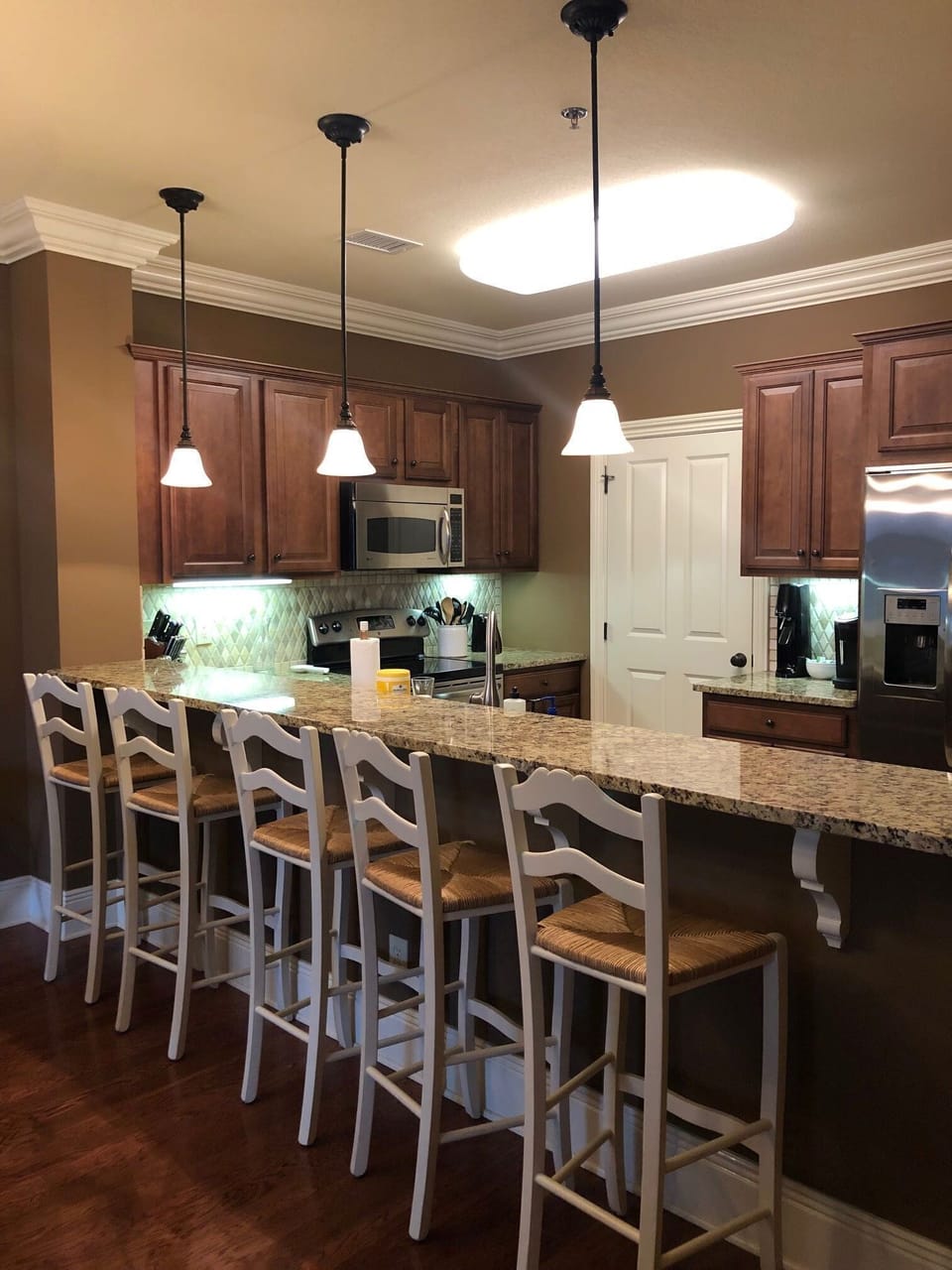 Kitchen and Bar Eating Area