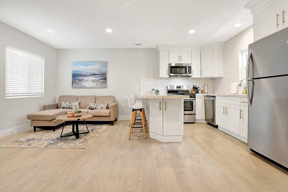 Kitchen & Living Room