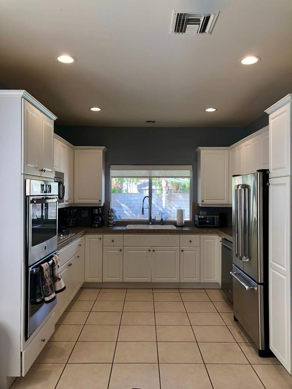 Air-Fryer, Coffee Maker, Toaster Oven, Foreman Grill, Blender, Espresso Maker