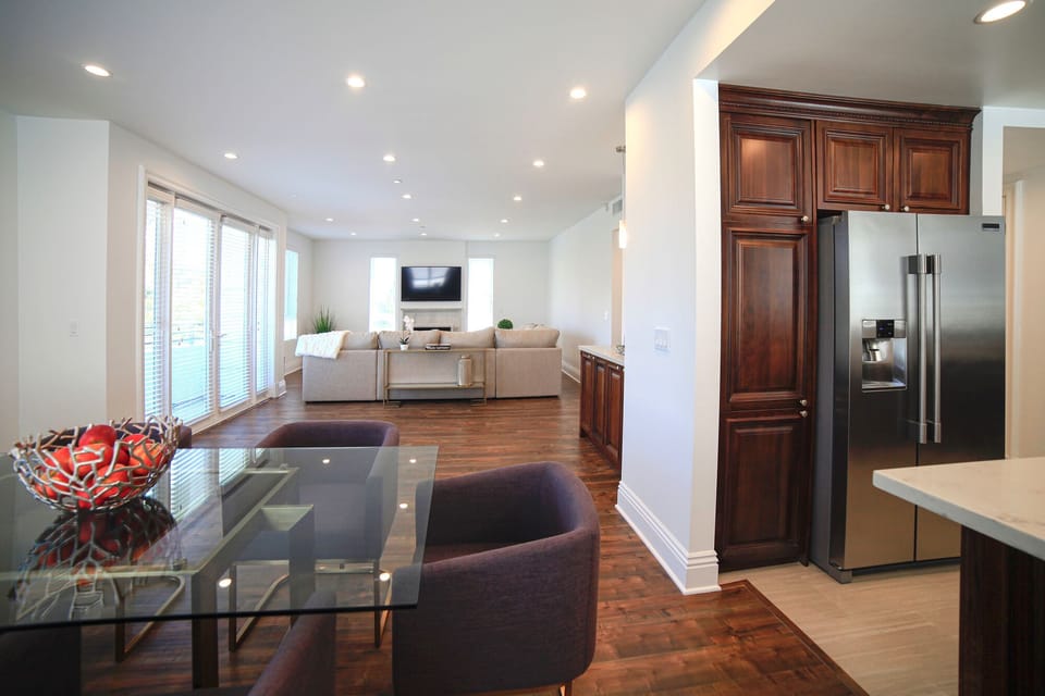 Dinning room & Living room & Kitchen 