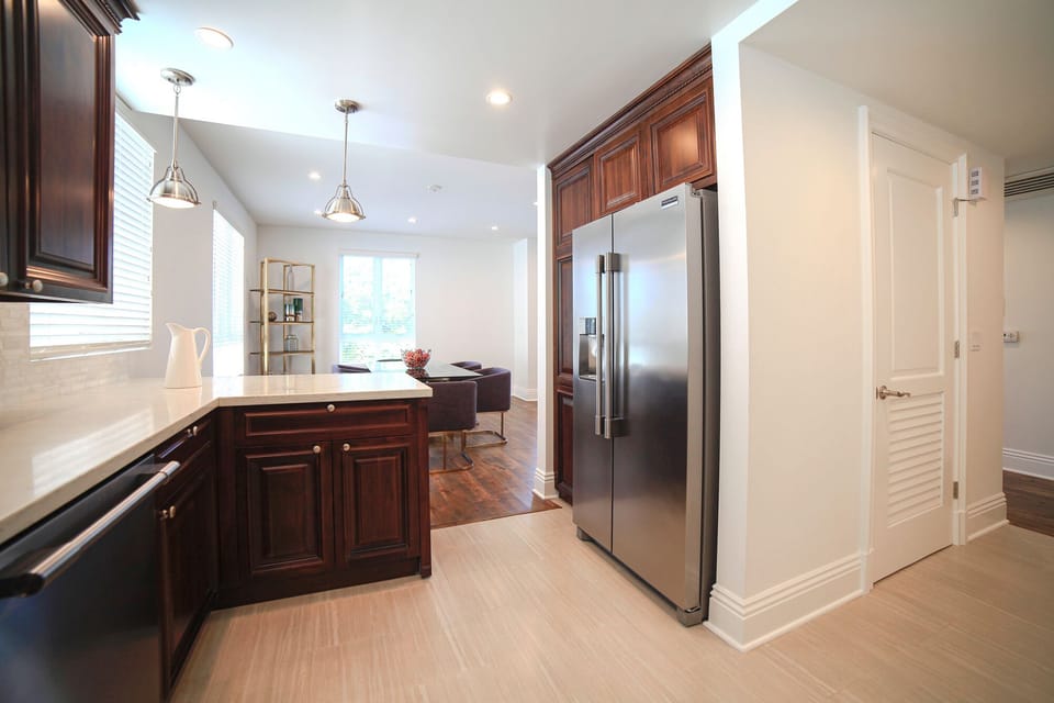 Kitchen & Dinning room 