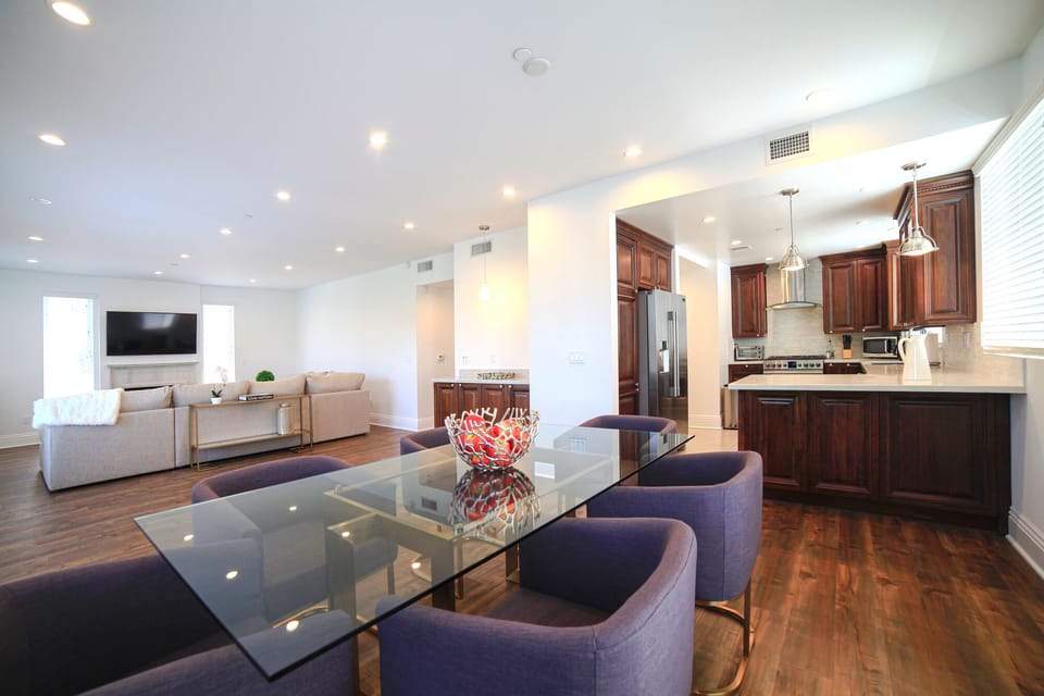 Dinning room & Living room & Kitchen 