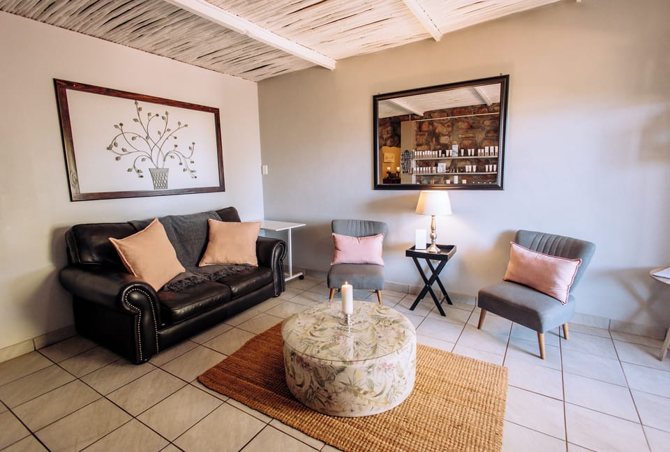 Body treatments, hydrotherapy, aromatherapy, hot stone massages