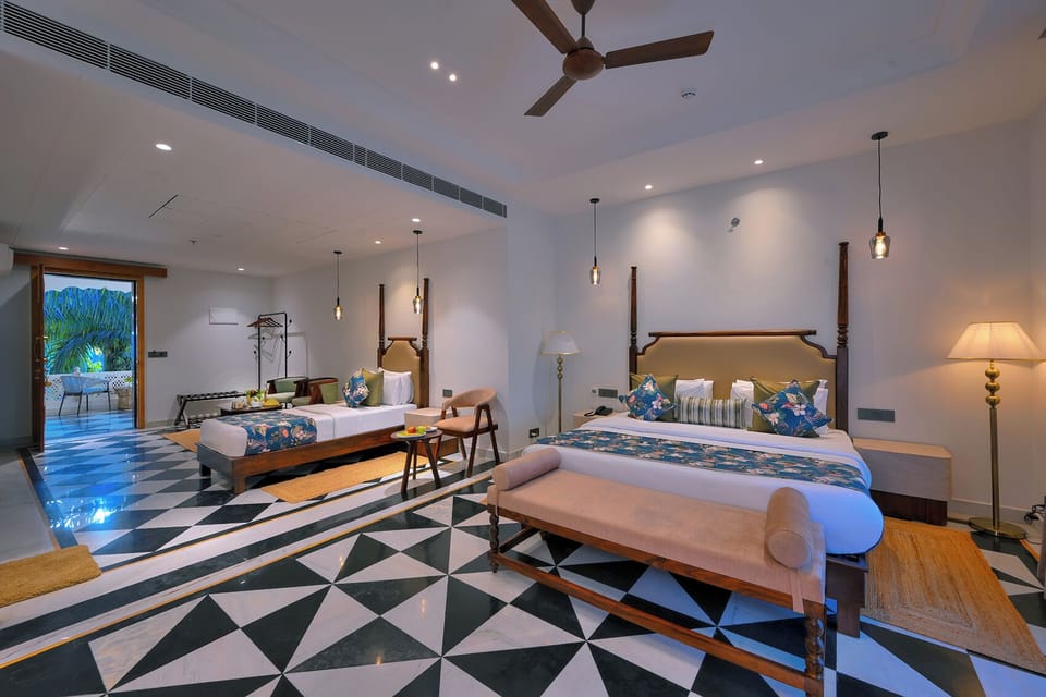 Family Room | Premium bedding, in-room safe, desk, laptop workspace