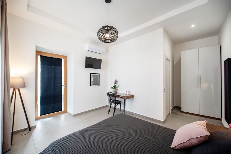 Economy Double Room | Premium bedding, down comforters, laptop workspace, blackout drapes