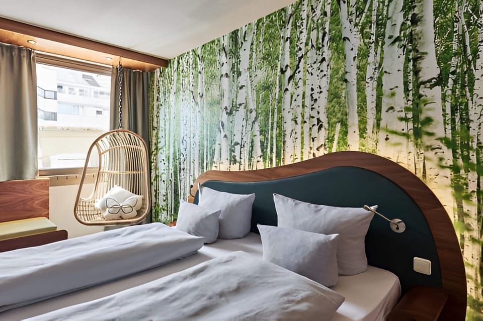 Quadruple Room | Hypo-allergenic bedding, in-room safe, free WiFi, bed sheets