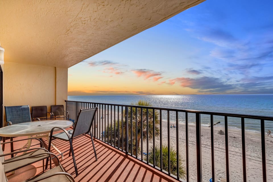 Direct Gulf Front Balcony - Great for Watching the Sunset!
