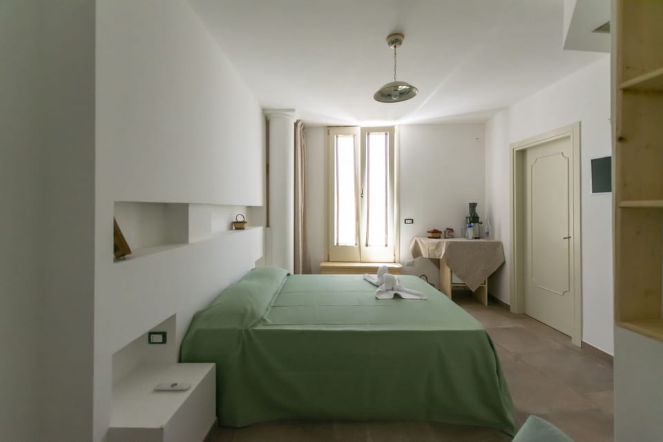 Double Room, Terrace | Minibar, in-room safe, blackout drapes, rollaway beds