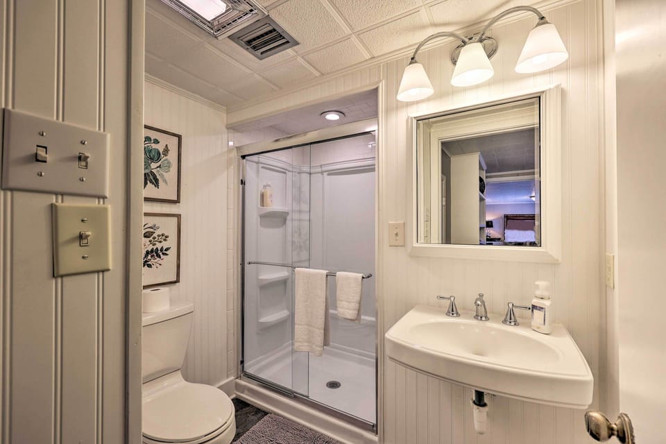 En-Suite Bathroom | Basement Level