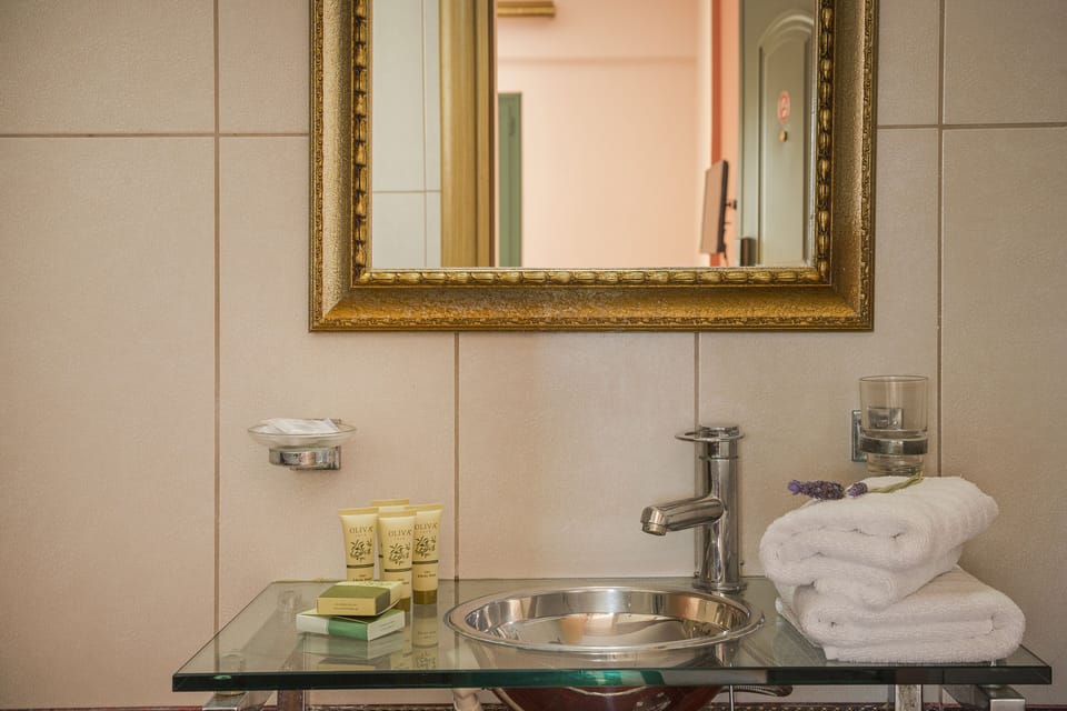 Villa, 1 Bedroom, Private Pool, Sea View | Bathroom | Free toiletries, hair dryer, towels
