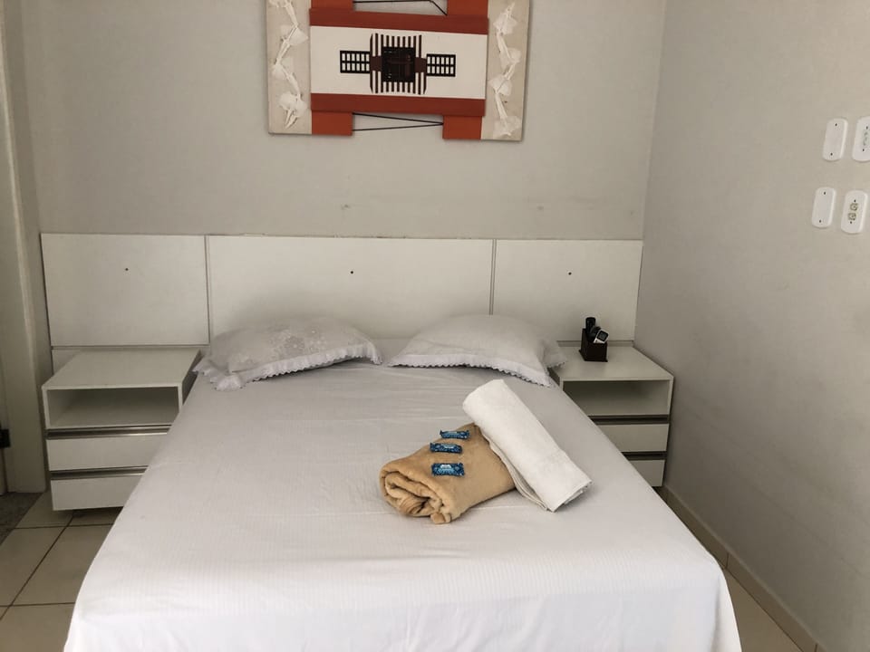 Minibar, free WiFi, bed sheets