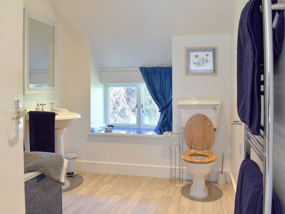 Bathroom | The Garden Suite, Pitscandly, near Forfar