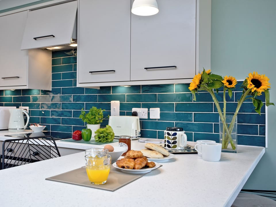 Open plan living space | 8 Waters Edge - Waters Edge, Newquay