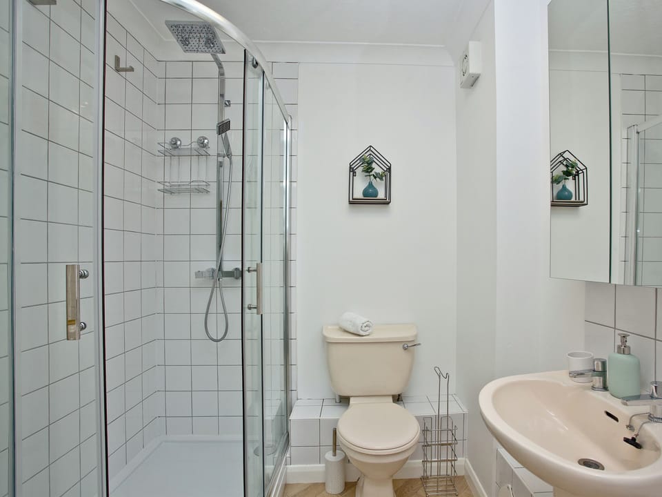 Shower room | 8 Waters Edge - Waters Edge, Newquay