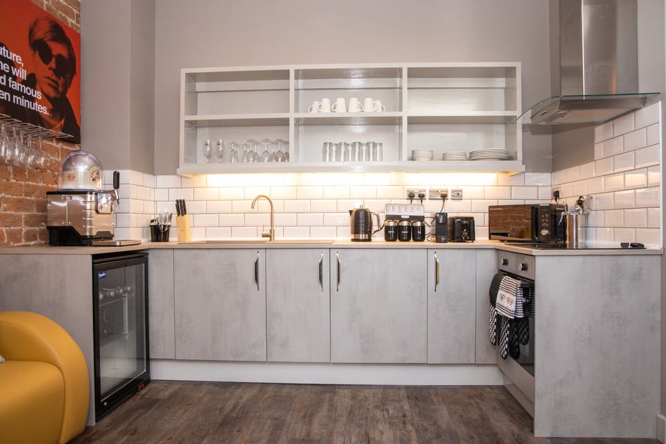 Exclusive Apartment, 1 Bedroom, Courtyard View | Private kitchen | Full-size fridge, microwave, oven, stovetop