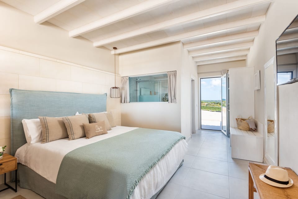 Suite, Terrace | Premium bedding, minibar, in-room safe, desk