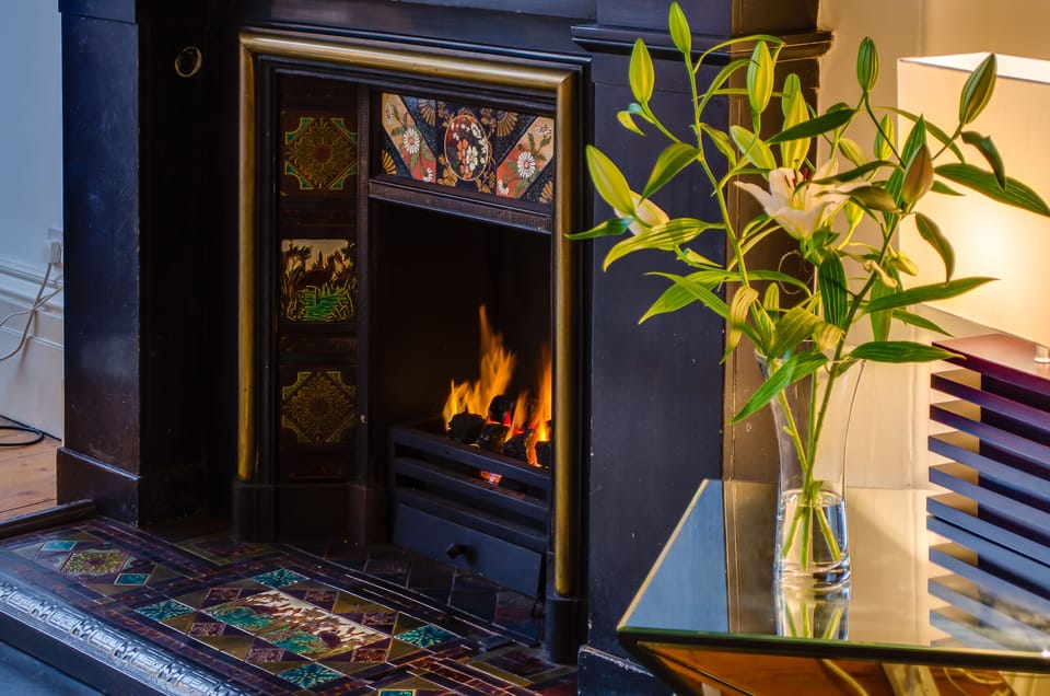 Remote controlled gas fire