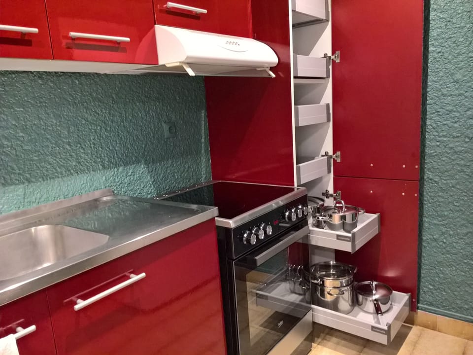 Fully equipped kitchen
