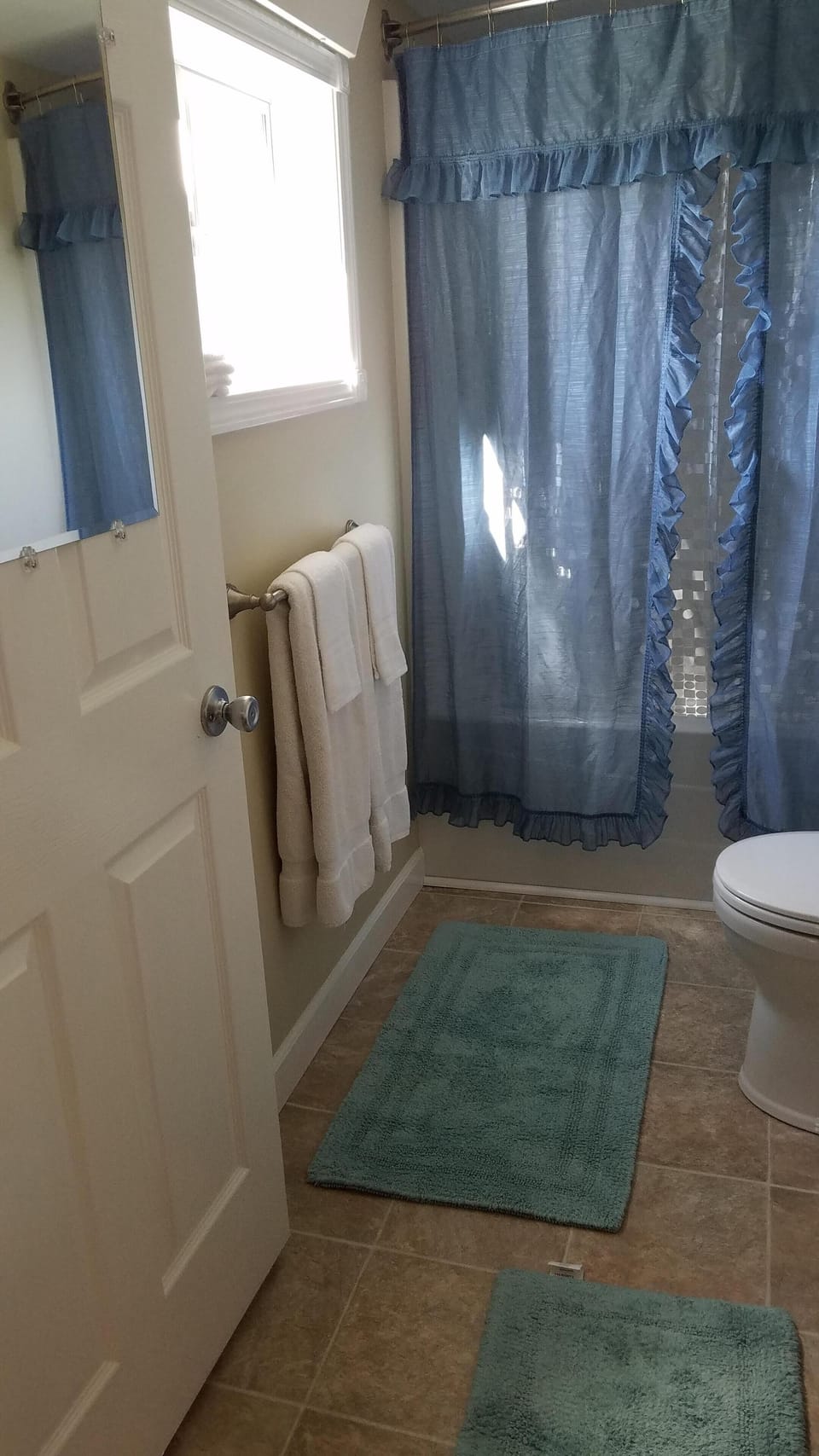Bath with window 