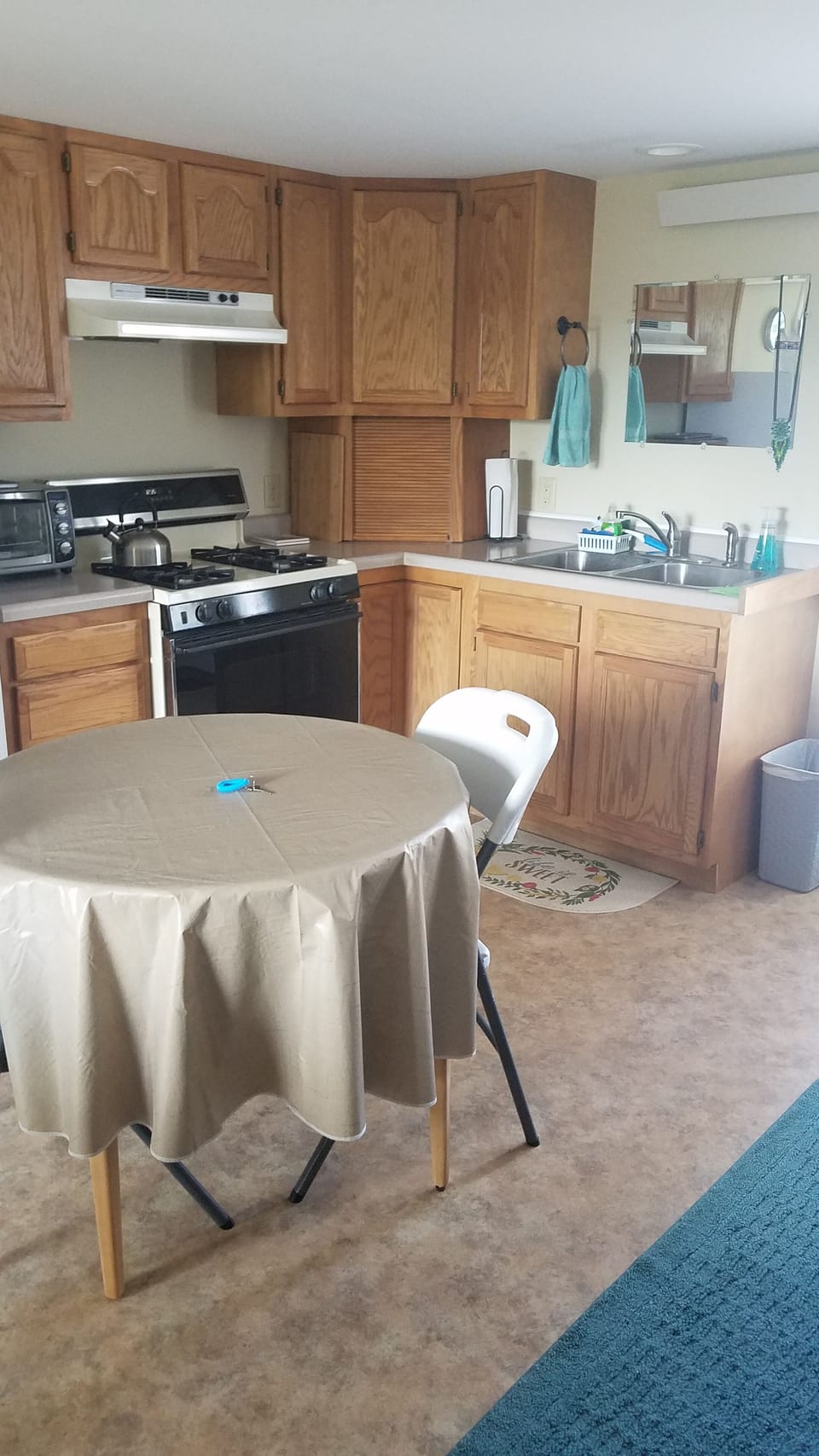 A complete kitchenette for home cooked meals