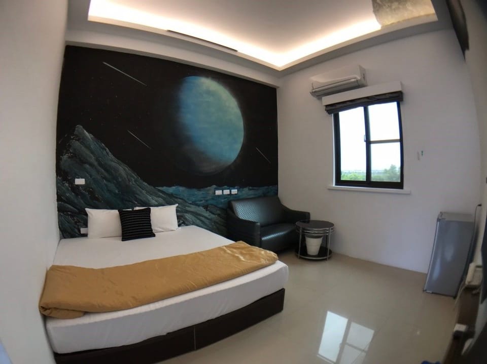 Double Room | Desk, soundproofing, free WiFi, bed sheets