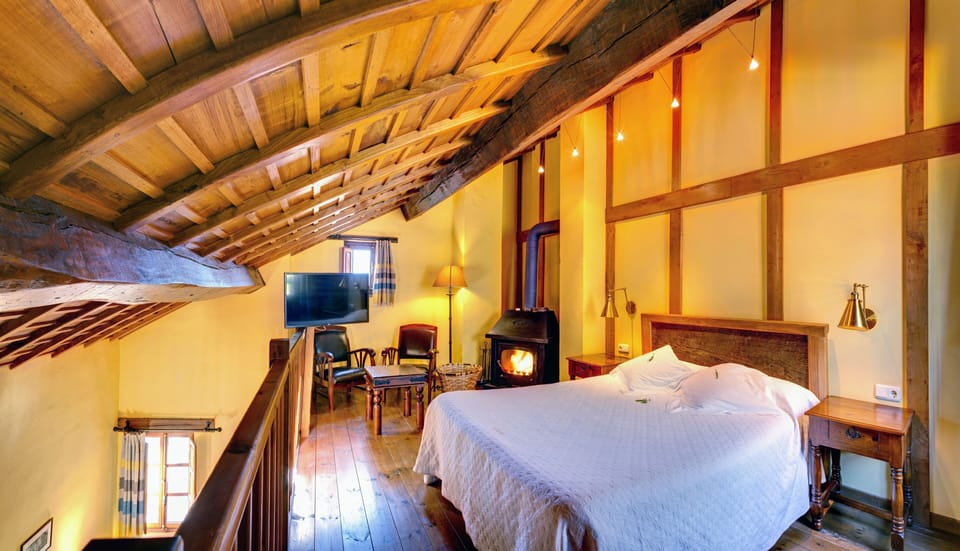 Junior Suite (2 Adults + 2 Children) | In-room safe, soundproofing, bed sheets, wheelchair access