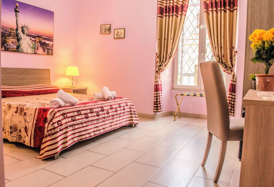 Double Room | Desk, WiFi (free)