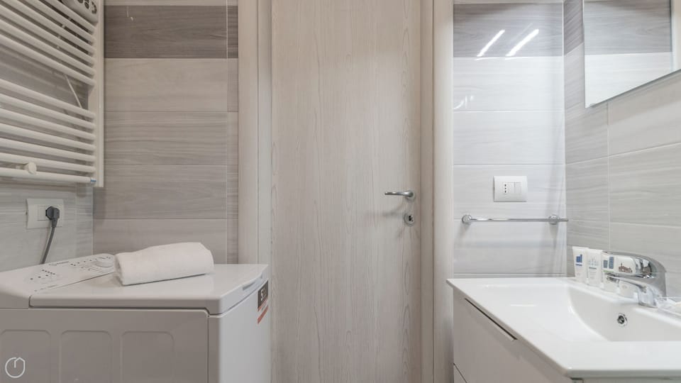 Apartment (0 Bedroom) | Interior