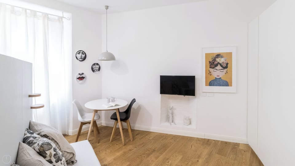 Apartment (0 Bedroom) | Interior
