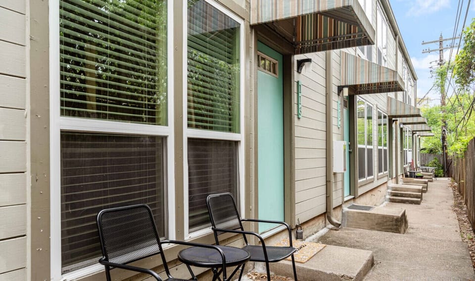 Bistro set located at the front door of the apartment