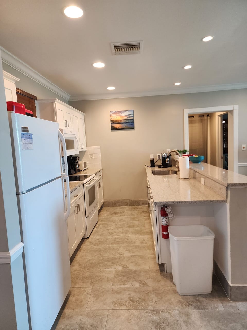 Fully equipped kitchen