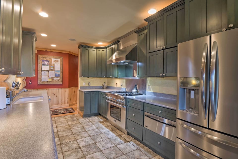 Kitchen | Fully Equipped