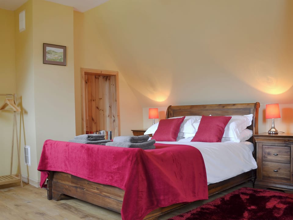 Double bedroom | Loch Long View, Dornie