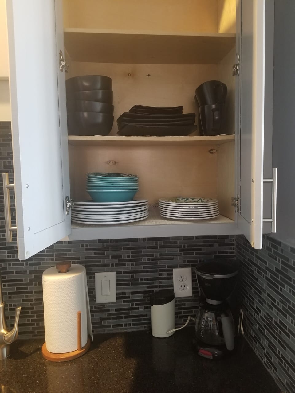 Lots of dishes 