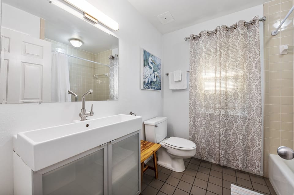 Primary Bedroom, Ensuite bathroom