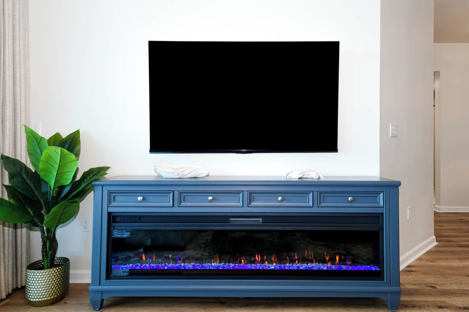 The Palms of Destin 1617 - Flat Screen TV with Electric Fireplace