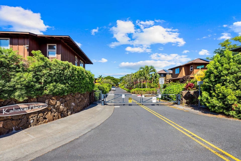 Gate to Kahakai Place