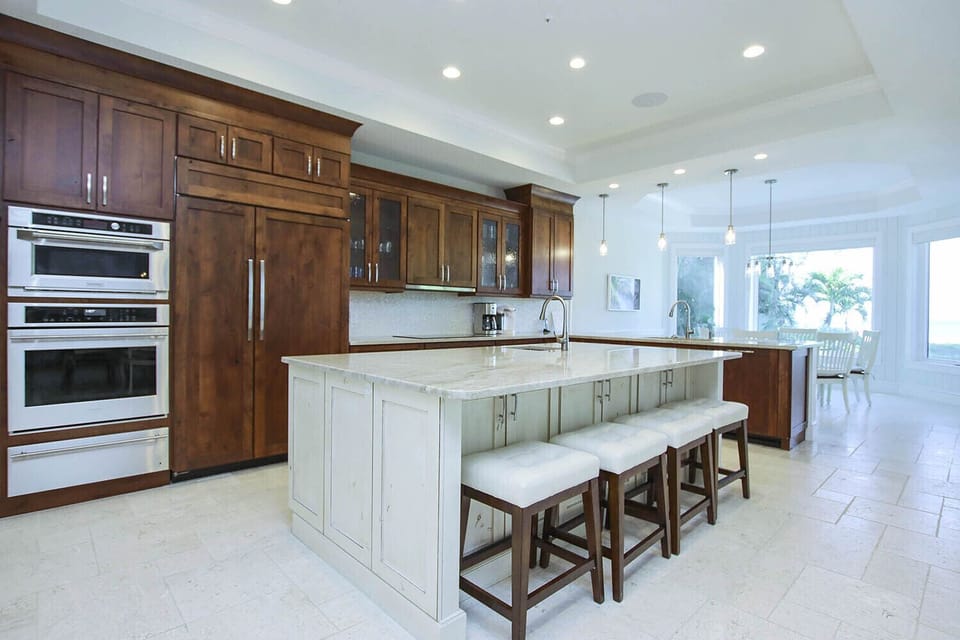 Barefoot Breakfast Bar